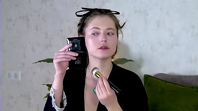 AshleyD  online show from 15, 11, 2025