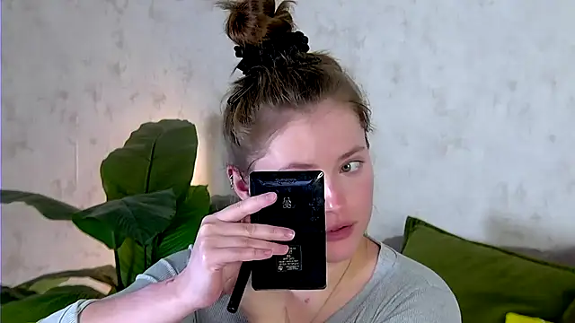 AshleyD  online show from 27, 10, 2025