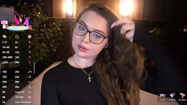 Snapshot of LuxSopphia chatting on 20, 7, 2026 LuxSopphia online show from 20, 7, 2026