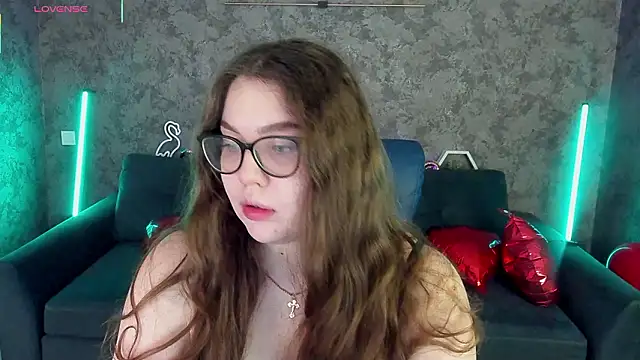 LuxSopphia online show from 20, 2, 2026