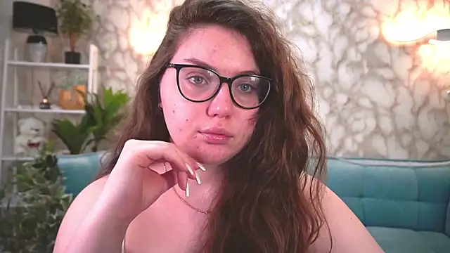 LuxSopphia online show from 25, 11, 2025