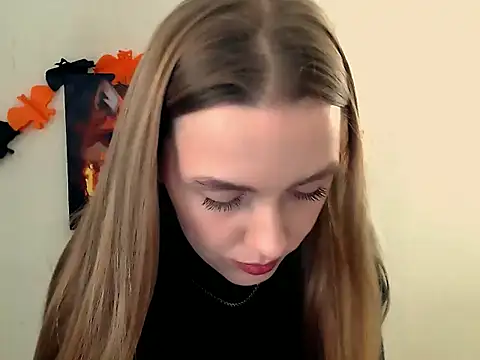 Snapshot of Doll_Angelina chatting on 30, 10, 2025 Doll Angelina online show from 30, 10, 2025