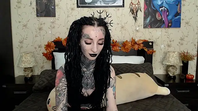 Velvetbat online show from 7, 11, 2025