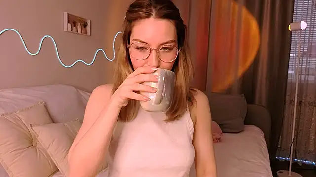 Lilo Sims online show from 7, 10, 2025