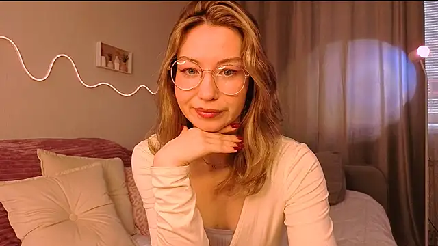 Lilo Sims online show from 21, 9, 2025