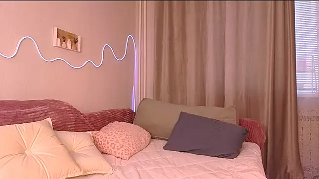 Lilo Sims online show from 20, 9, 2025