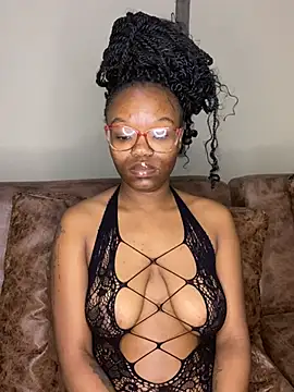 Snapshot of YummyMelanin117 chatting on 11, 2, 2026 YummyMelanin117 online show from 11, 2, 2026