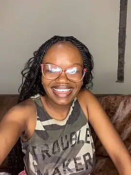 Snapshot of YummyMelanin117 chatting on 3, 2, 2026 YummyMelanin117 online show from 3, 2, 2026