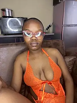 YummyMelanin117 online show from 5, 11, 2025