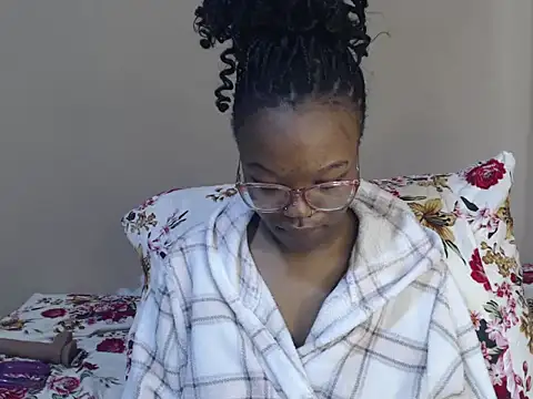 YummyMelanin117 online show from 20, 3, 2026