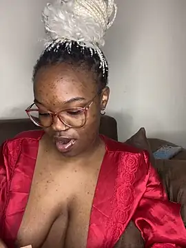 YummyMelanin117 online show from 16, 4, 2026