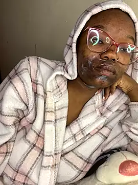 YummyMelanin117 online show from 22, 12, 2025