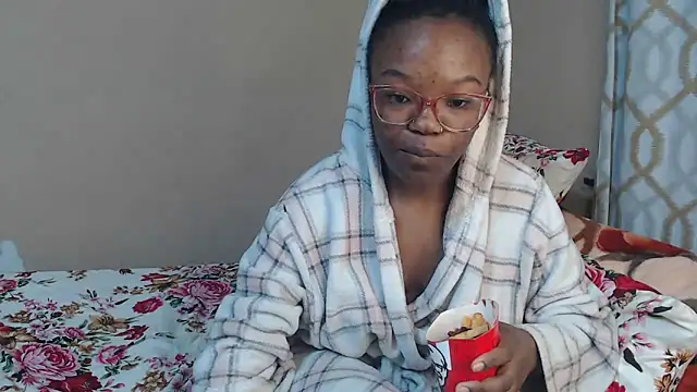 YummyMelanin117 online show from 31, 3, 2026