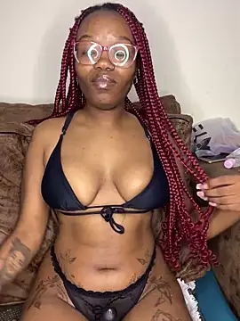 YummyMelanin117 online show from 5, 5, 2026