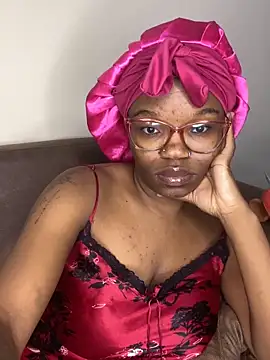 Snapshot of YummyMelanin117 chatting on 2, 3, 2026 YummyMelanin117 online show from 2, 3, 2026