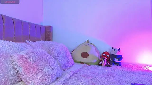 zaraquiinn online show from 5, 11, 2025