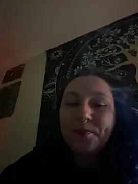 oliviahazee online show from 13, 3, 2026