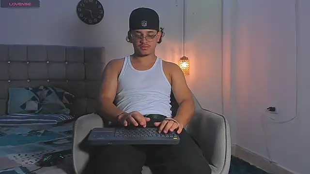 samxx muscle online show from 3, 12, 2025