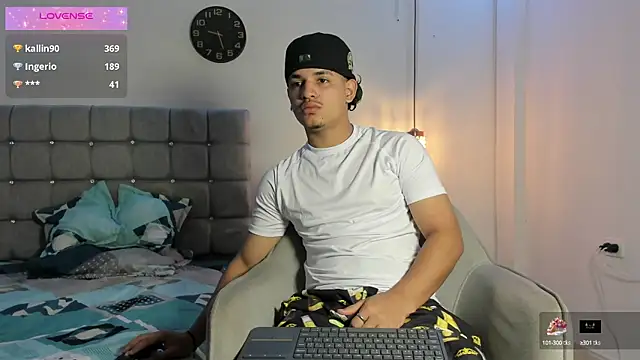 samxx muscle online show from 18, 9, 2025