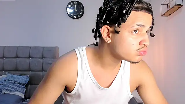 samxx muscle online show from 12, 1, 2026