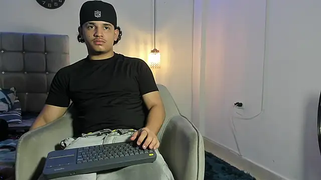 samxx muscle online show from 5, 11, 2025