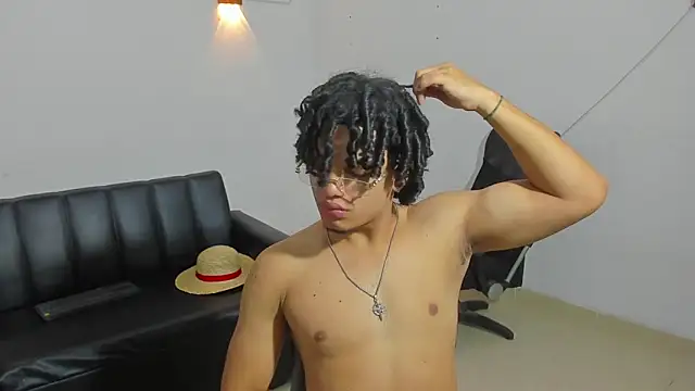 samxx muscle online show from 13, 5, 2026