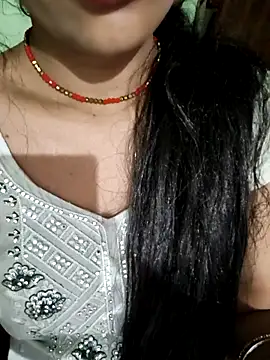 Eshwari Chopra online show from 2, 4, 2026