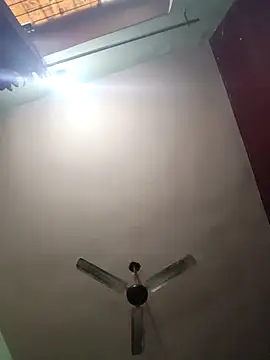 Eshwari Chopra online show from 12, 4, 2026