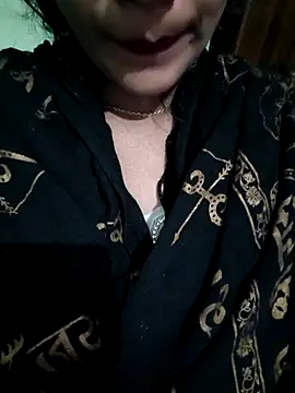 Eshwari Chopra online show from 4, 12, 2025