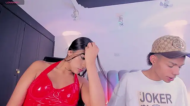 Snapshot of candyandmarilyn chatting on 3, 12, 2025 candyandmarilyn online show from 3, 12, 2025