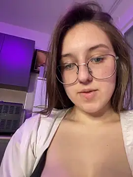 Vviikkssiikk online show from 13, 10, 2025