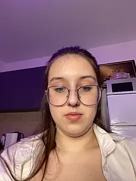 Vviikkssiikk online show from 16, 10, 2025