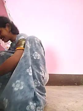 Eshna Dabral online show from 4, 11, 2025