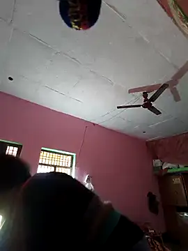 Eshna Dabral online show from 30, 11, 2025