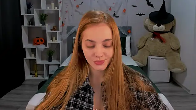 Snapshot of MelanieAlves chatting on 31, 10, 2025 MelanieAlves online show from 31, 10, 2025