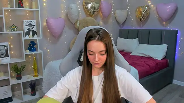 MelanieAlves online show from 13, 2, 2026