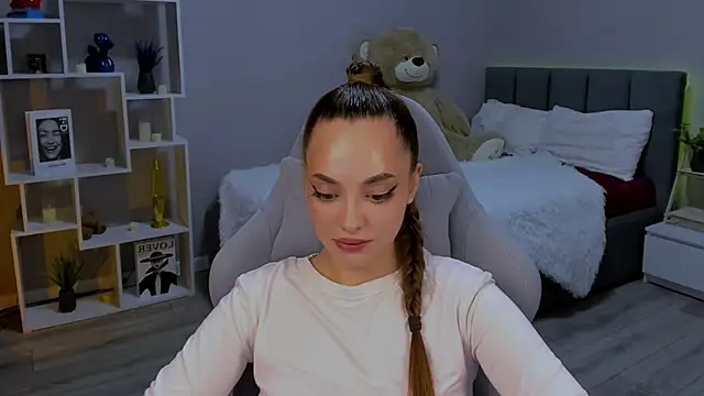 Snapshot of MelanieAlves chatting on 28, 11, 2025 MelanieAlves online show from 28, 11, 2025