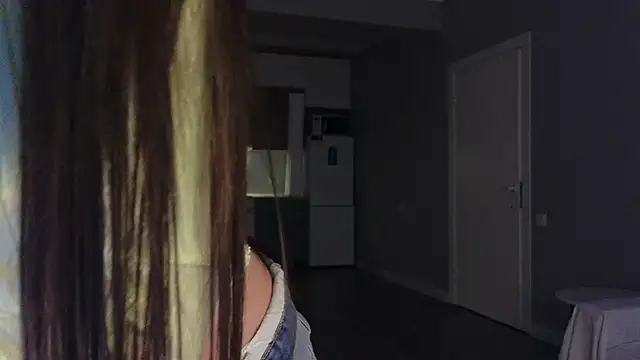 Ella lee15 online show from 6, 4, 2026