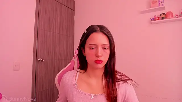ImBunnyNova online show from 13, 5, 2026