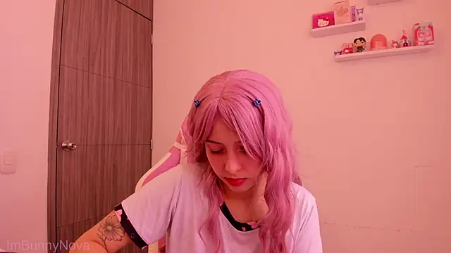 Snapshot of ImBunnyNova chatting on 19, 6, 2026 ImBunnyNova online show from 19, 6, 2026