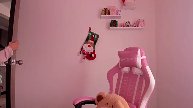 ImBunnyNova online show from 2, 12, 2025