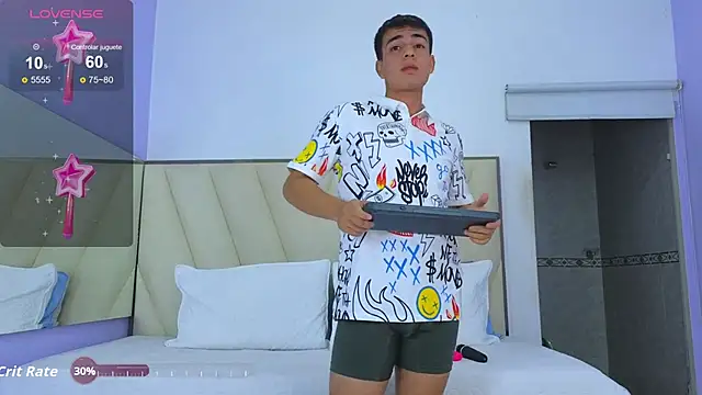 Hotboy21  online show from 28, 11, 2025