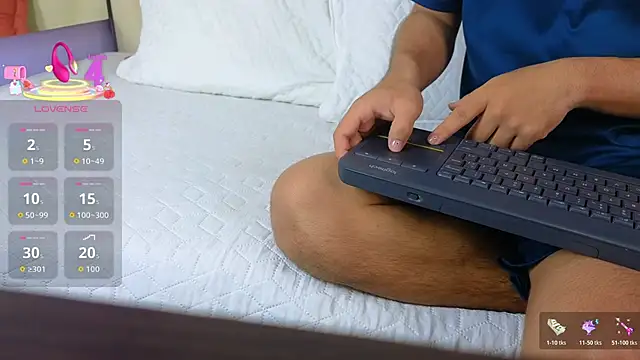 Hotboy21  online show from 30, 10, 2025