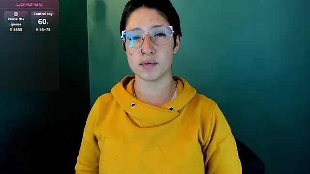 Elaine87  online show from 13, 11, 2025