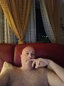 Snapshot of Alexis_Bull chatting on 5, 7, 2026 Alexis Bull online show from 5, 7, 2026