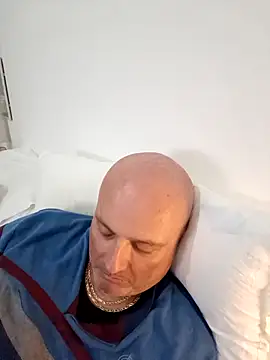 Alexis Bull online show from 6, 10, 2025