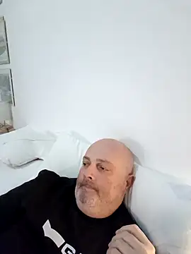 Alexis Bull online show from 28, 2, 2026