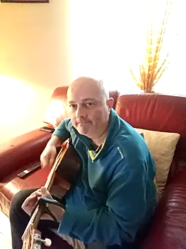 Alexis Bull online show from 18, 11, 2025