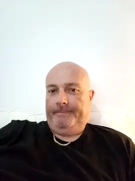 Alexis Bull online show from 24, 9, 2025