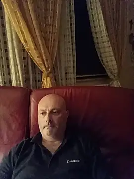 Snapshot of Alexis_Bull chatting on 25, 6, 2026 Alexis Bull online show from 25, 6, 2026